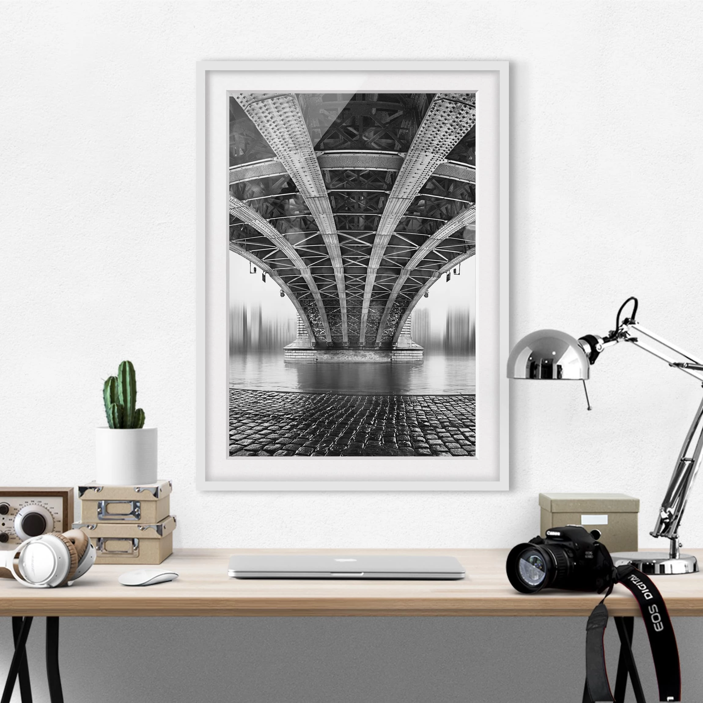 Bilderwelten Tableau déco Under The Iron Bridge II - Partiellement en pin massif - Blanc - 50 x 70 cm – Image 3