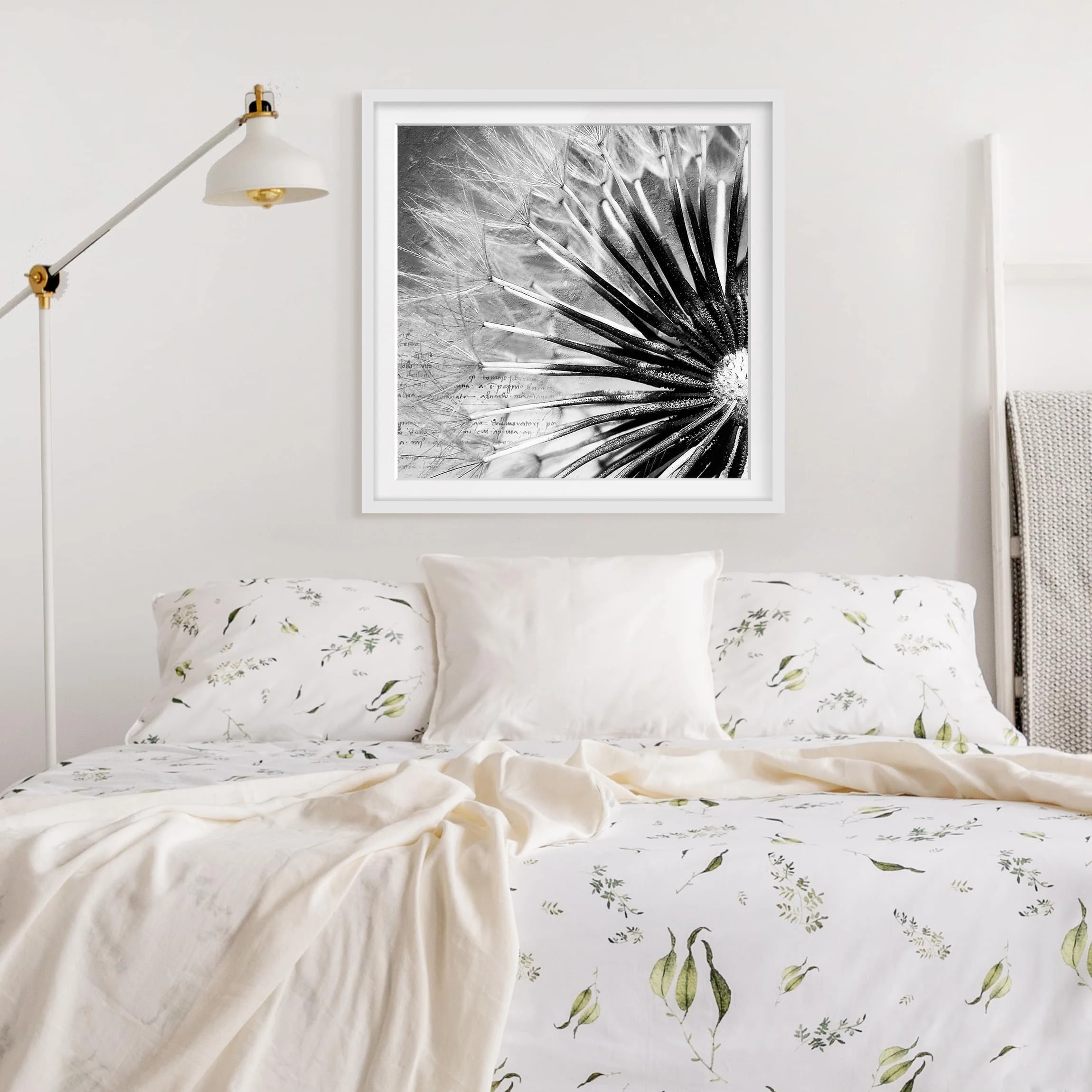 Bilderwelten Tableau déco pissenlit noir et blanc II - Partiellement en pin massif - Blanc - 70 x 70 cm – Image 5