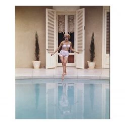 Any Image Tableau déco Touching water with foot - Alu-Dibond / Plexiglas - 50 x 60 cm