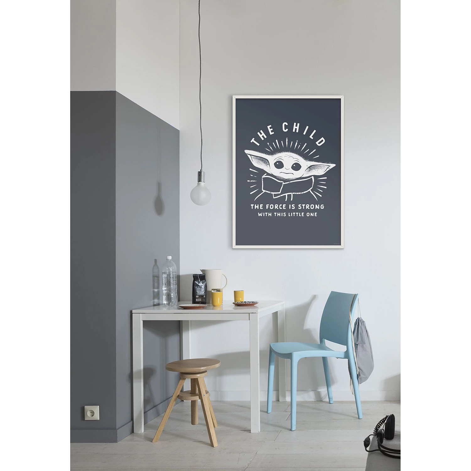 Komar Tableau déco Mandalorian Child Iconic - Bleu / Blanc - Papier - 50 x 70 cm – Image 3